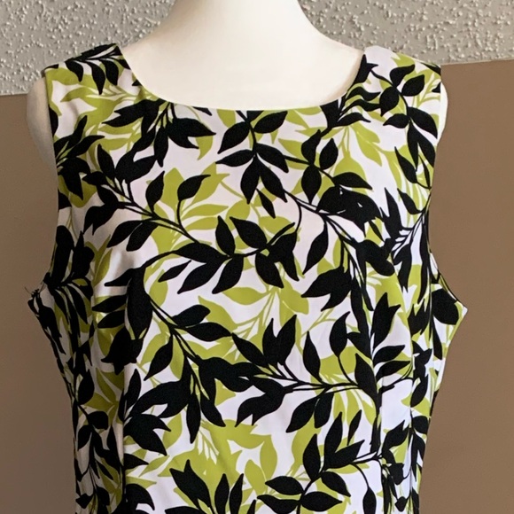 Ronni Nicole Sheath Dress - Picture 4 of 8